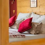 With 3 Bedrooms Tatil Evi